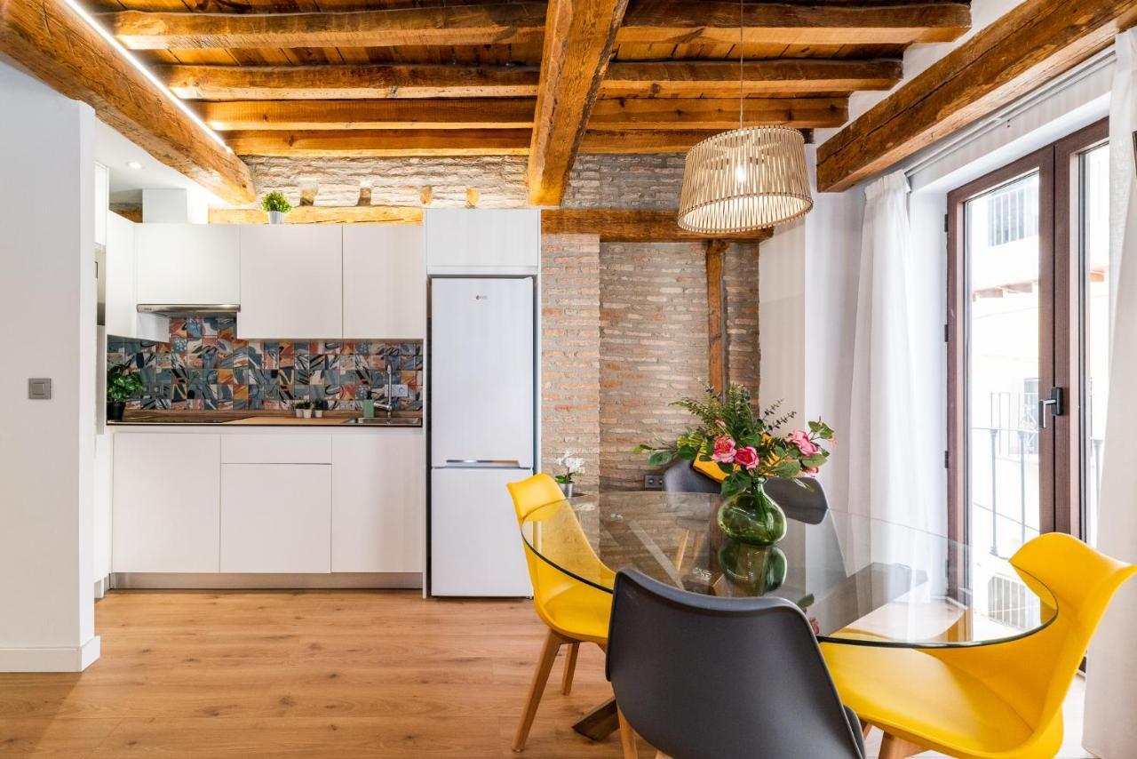 Wekey Homes Granada, Mesones Central Suites Екстер'єр фото
