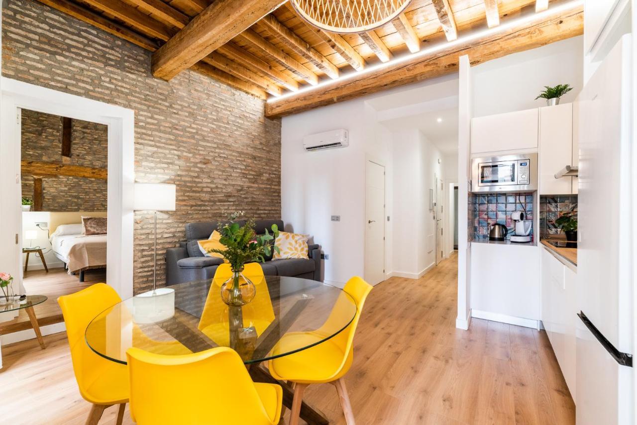 Wekey Homes Granada, Mesones Central Suites Екстер'єр фото